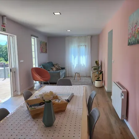 Semesterbostad Casa Davo Cinda Paredes de Coura