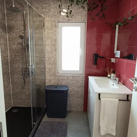 Casa Davo Cinda 度假居 *