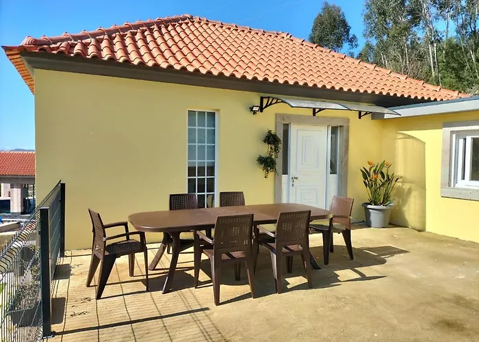 Casa Davo Cinda Hébergement de vacances *