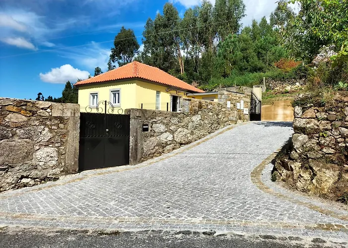 Casa Davo Cinda Дом отдыха Паредиш-ди-Кора